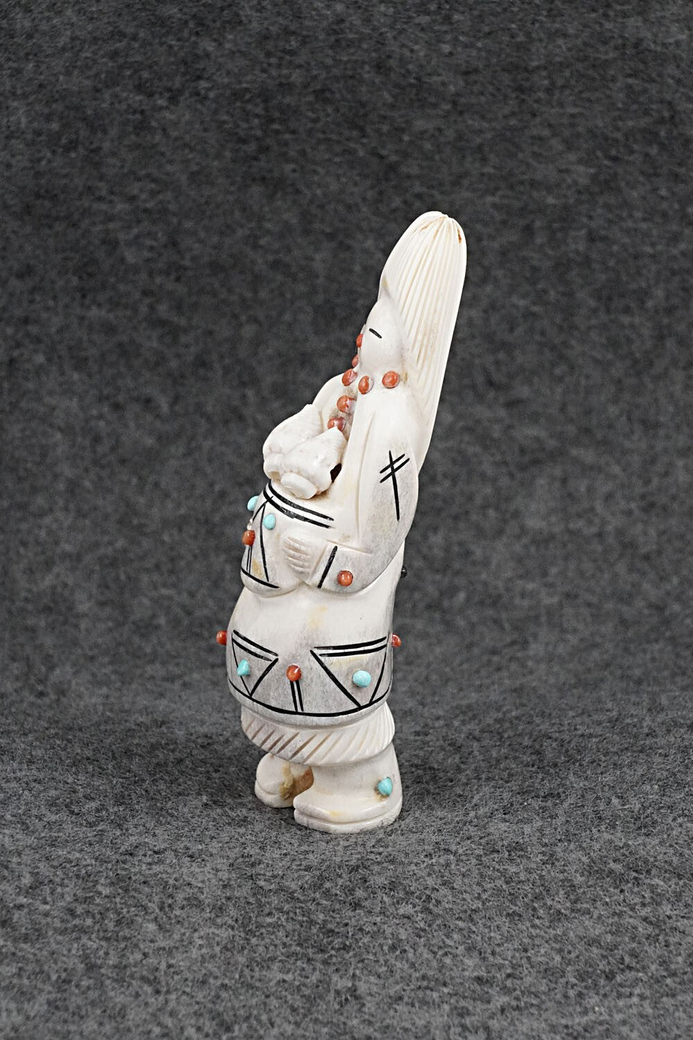 Ola Maiden Zuni Fetish Carving - Claudia Peina