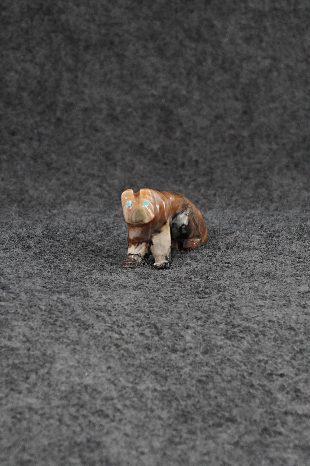 Bear Zuni Fetish Carving - Eugene Bowkety