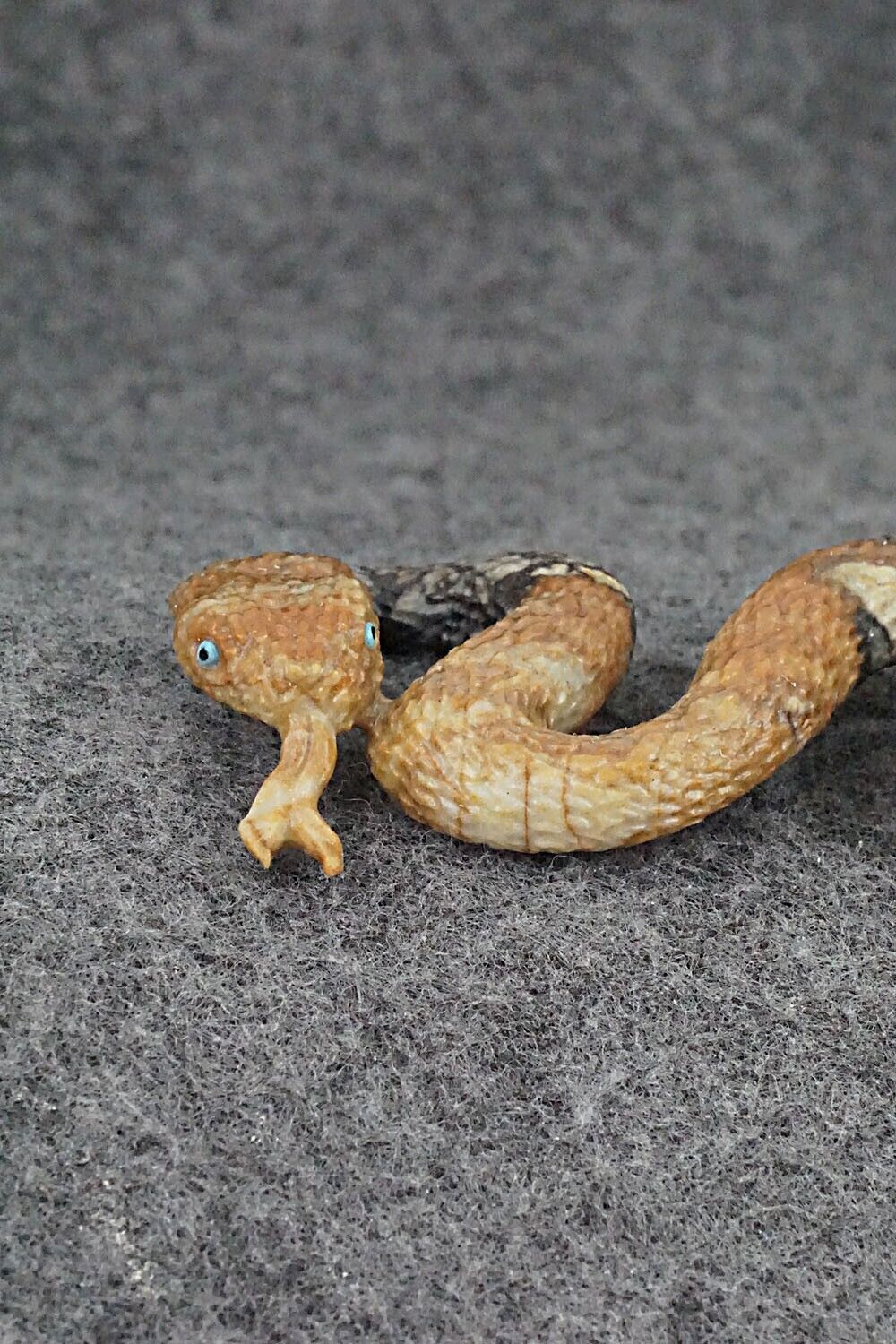 Rattlesnake Zuni Fetish Carving - Travis Lasiloo