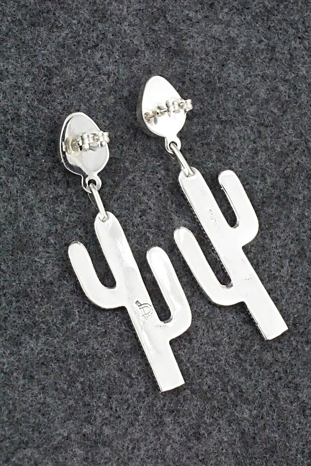 Turquoise & Sterling Silver Earrings - Verley Betone