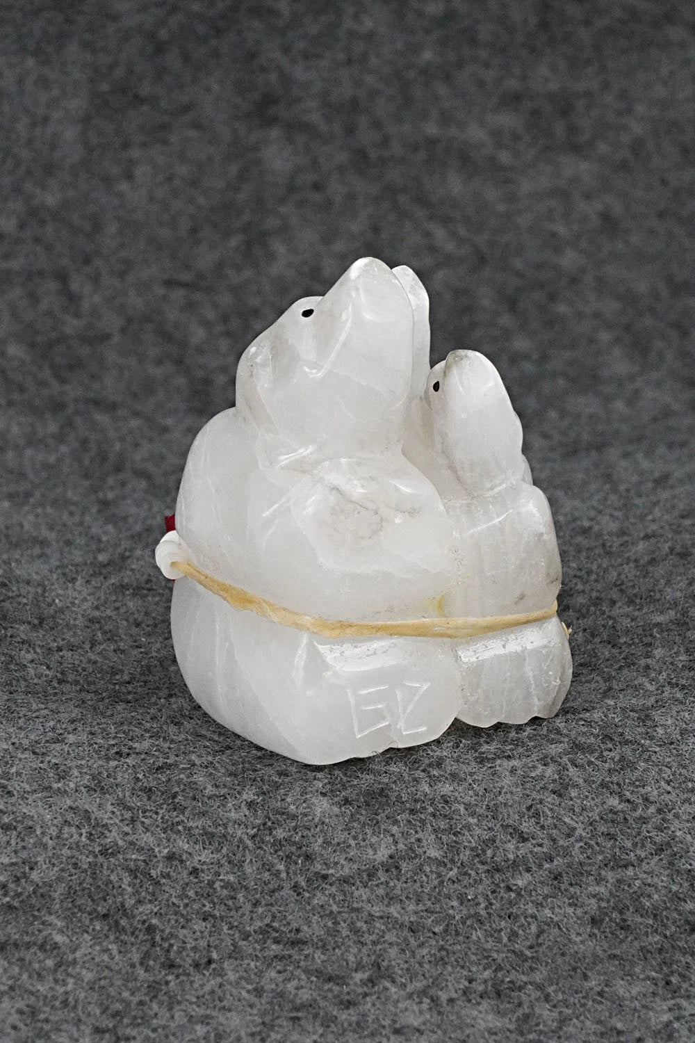 Bear Zuni Fetish Carving - Ed Lementino