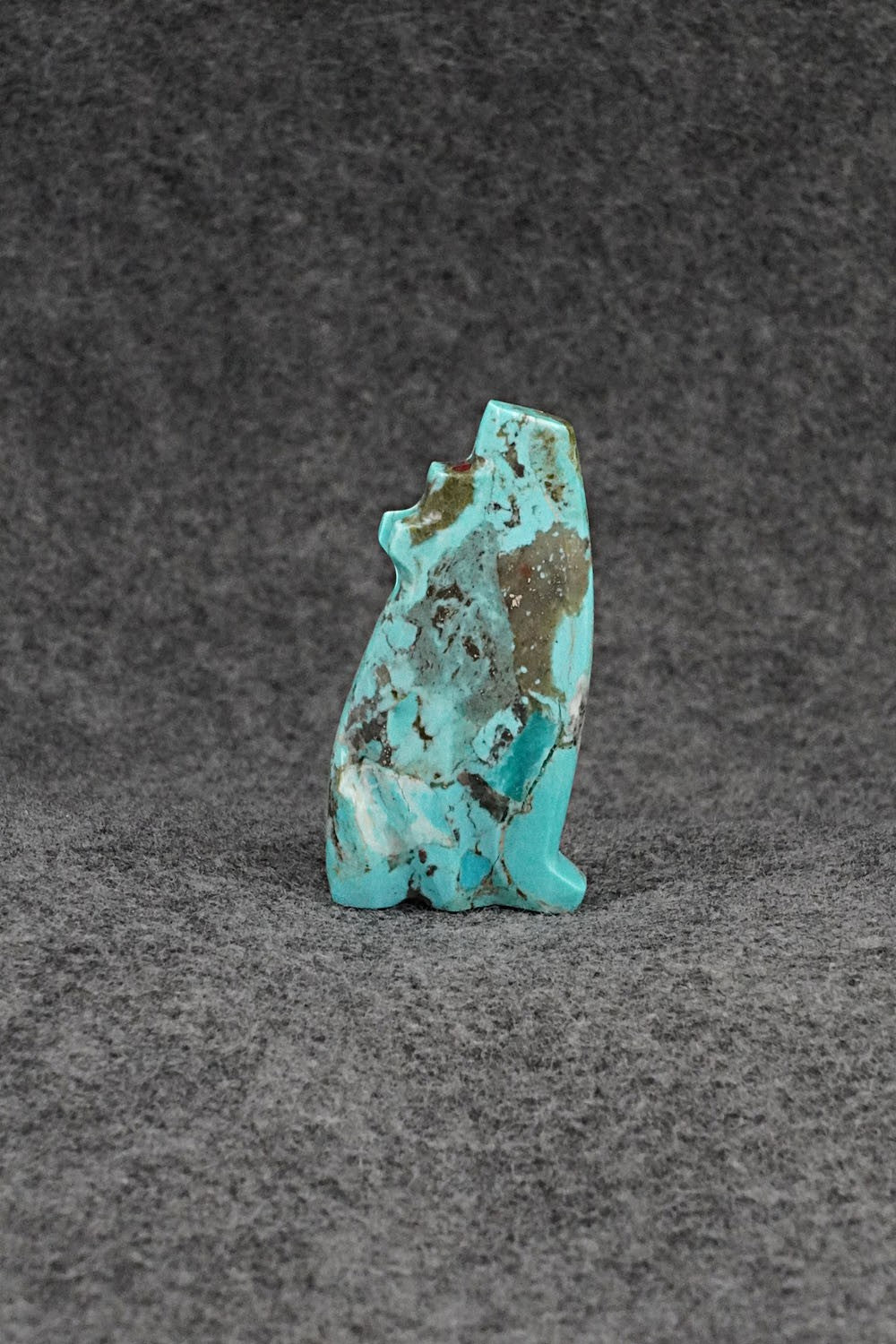 Wolf Zuni Fetish Carving - Bernard Laiwakete