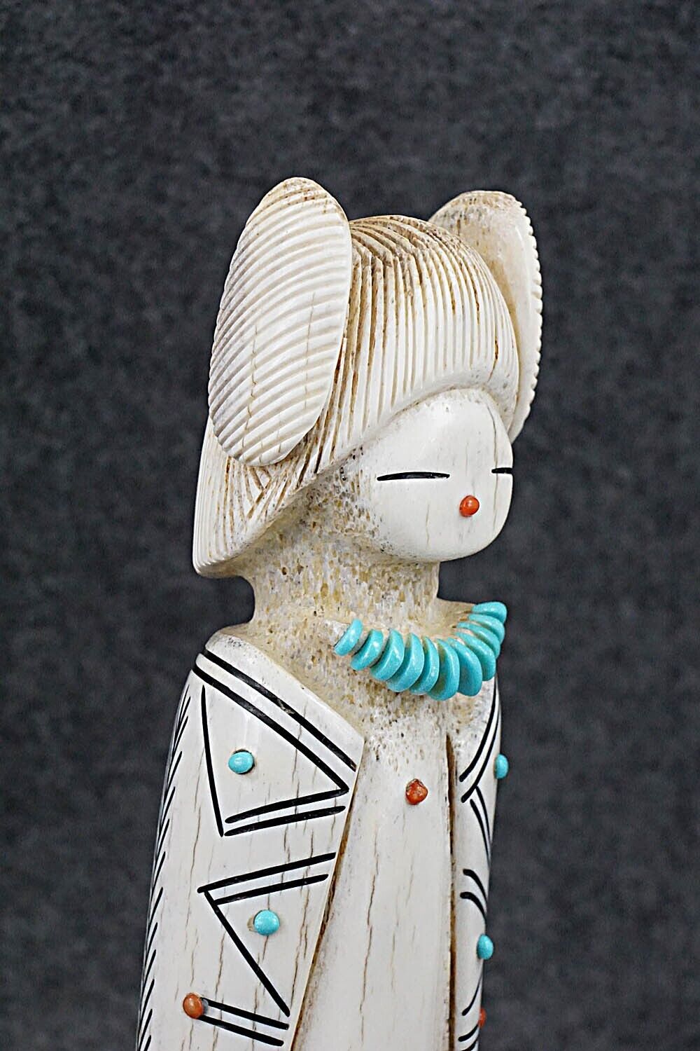 Corn Maiden Zuni Fetish Carving - Claudia Peina