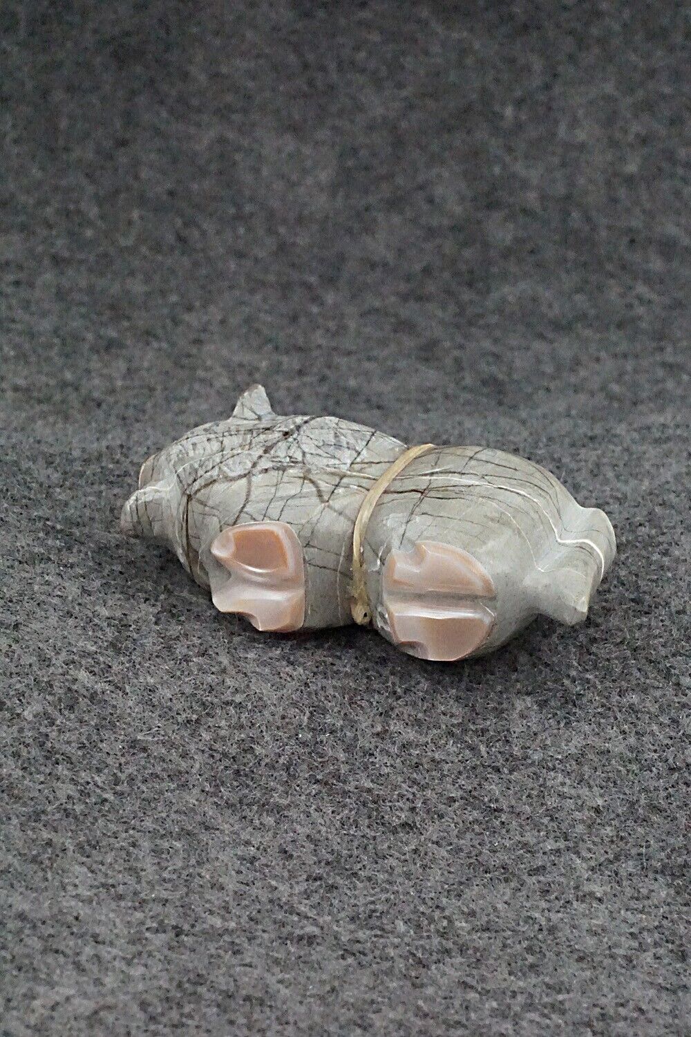 Buffalo Zuni Fetish Carving - Delvin Leekya