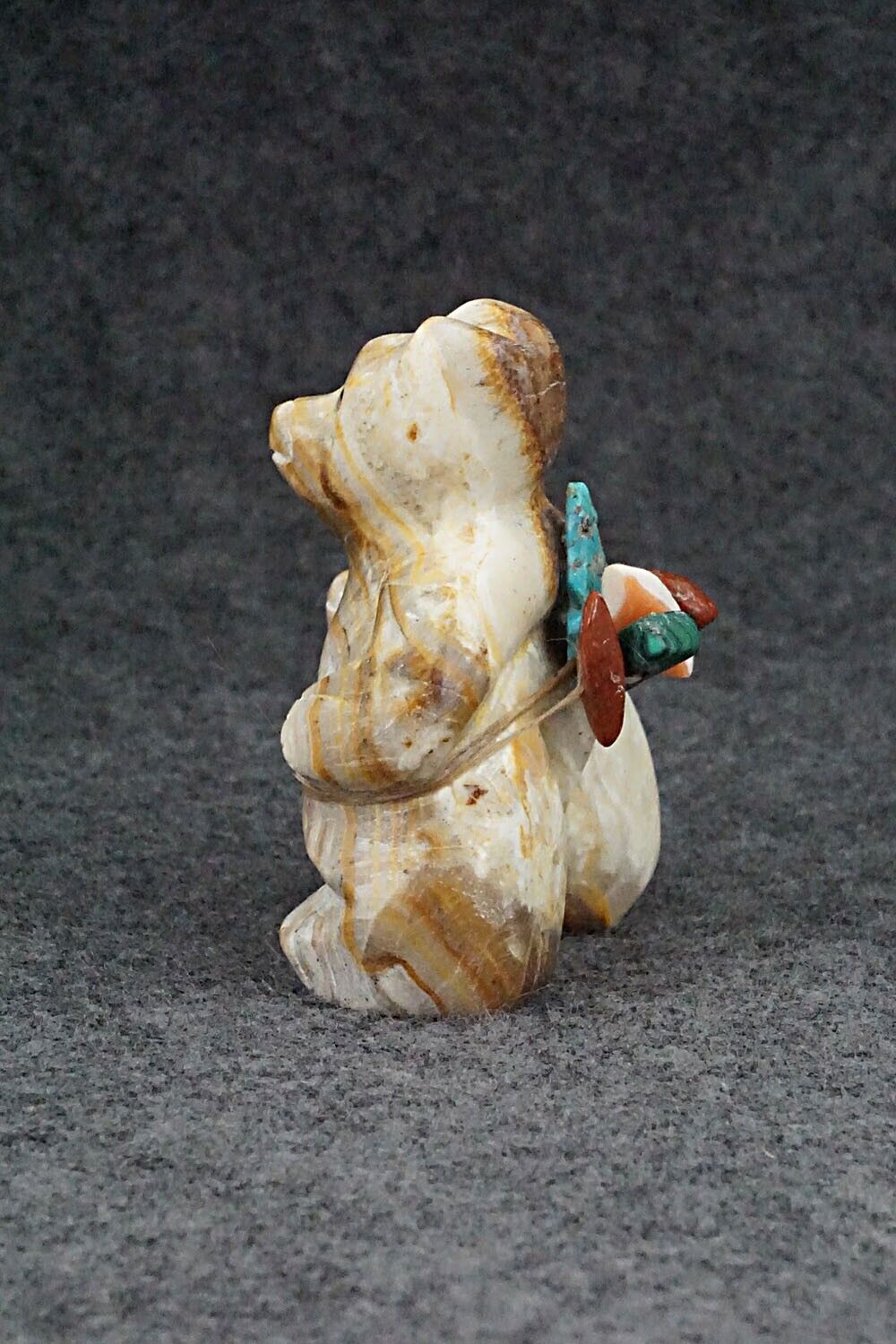 Bear Zuni Fetish Carving - Ariane Quam
