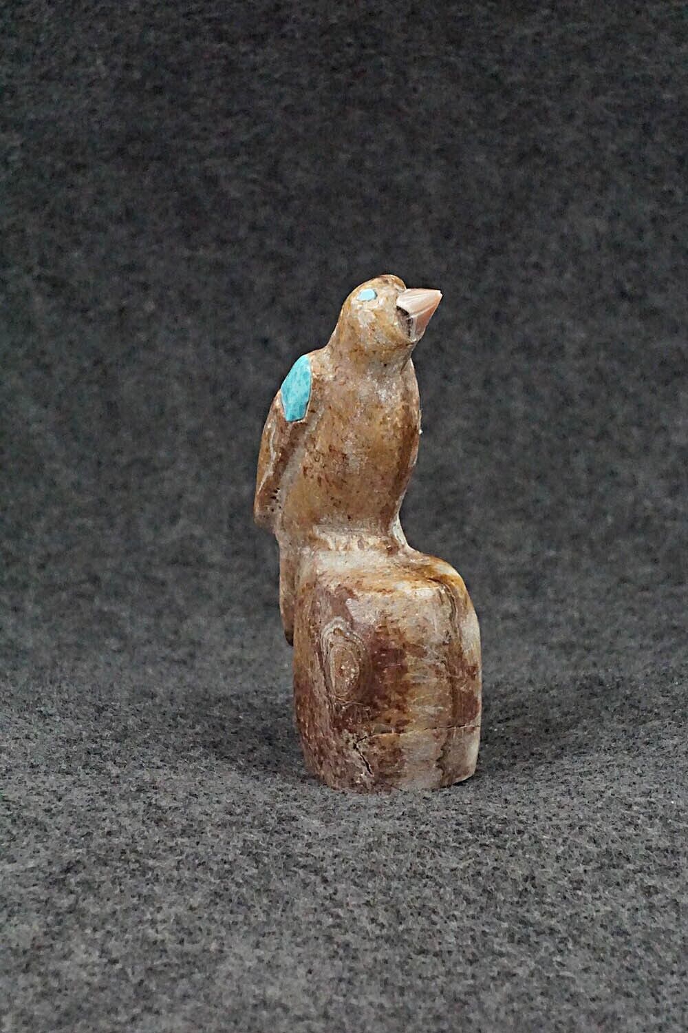 Eagle Zuni Fetish Carving - Freddie Leekya