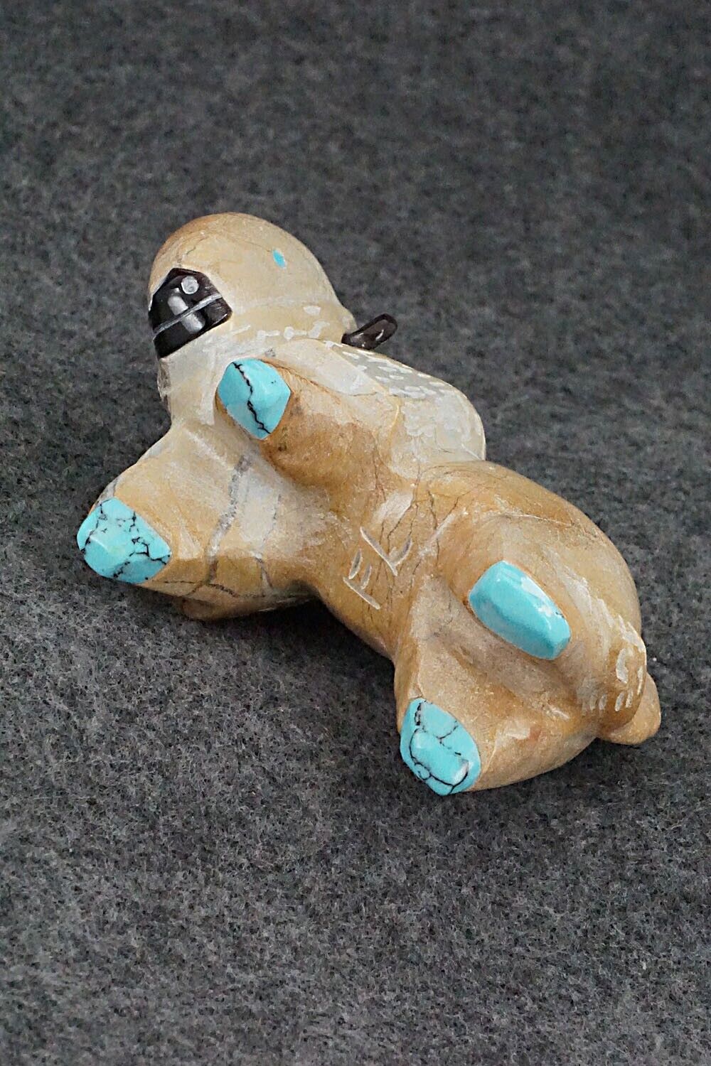 Buffalo Zuni Fetish Carving - Freddie Leekya