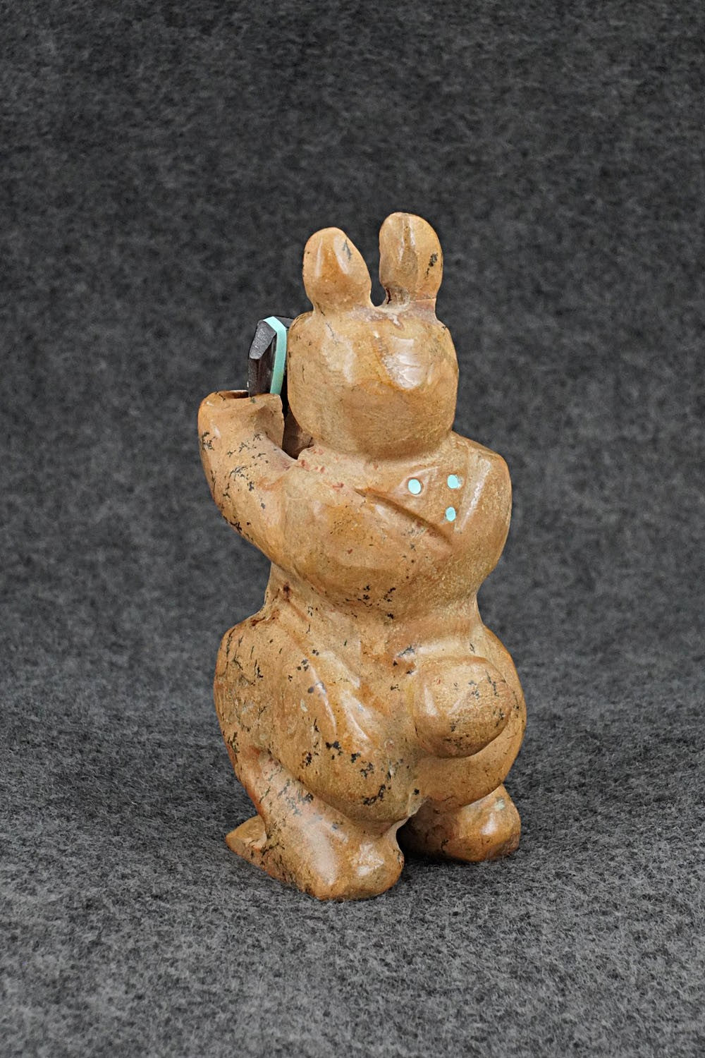 Rabbit Zuni Fetish Carving - Freddie Leekya