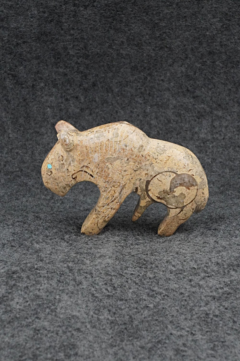 Buffalo Zuni Fetish Carving - Kenric Laiwakete