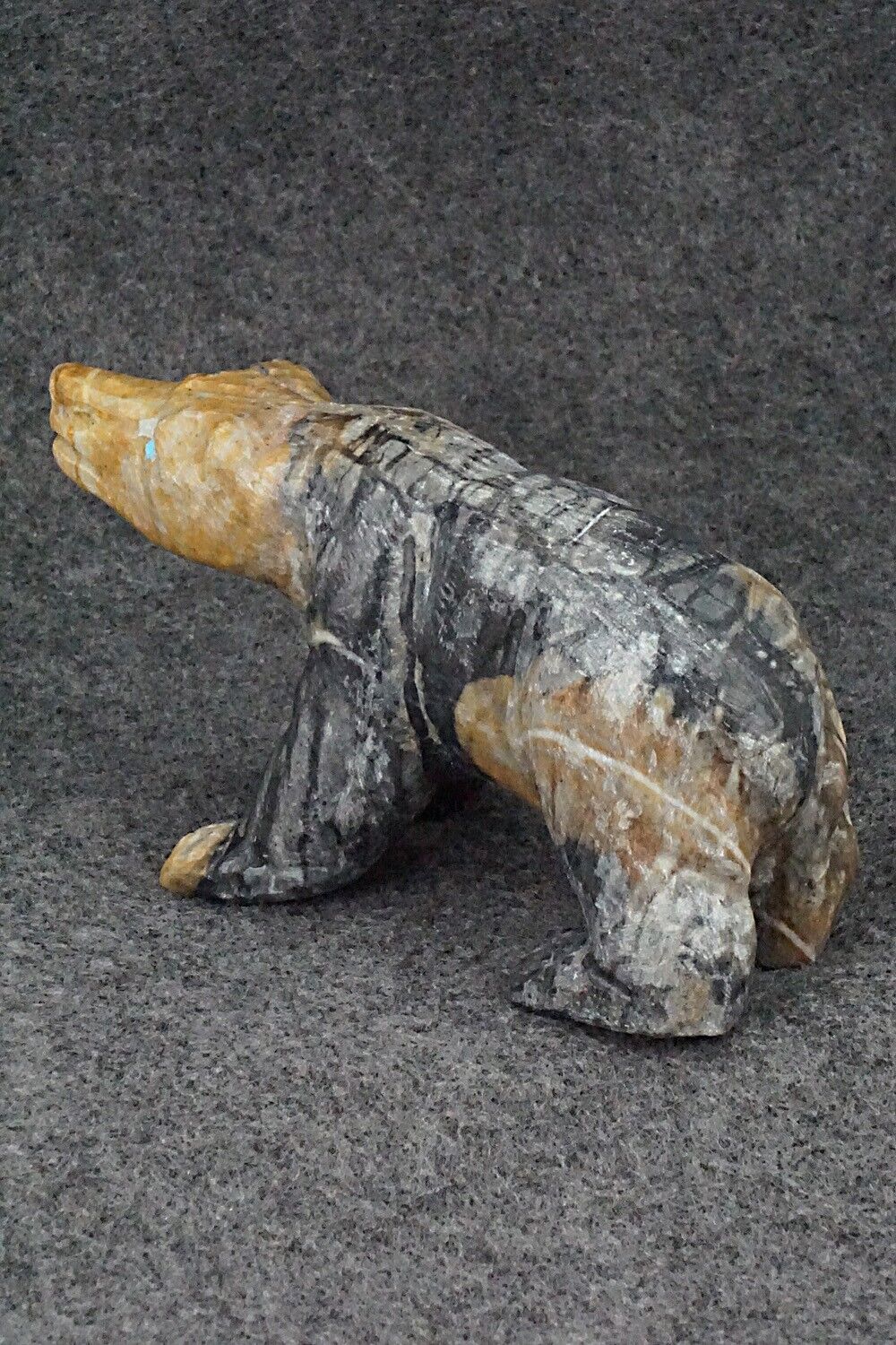 Bear Zuni Fetish Carving - Herbert Him