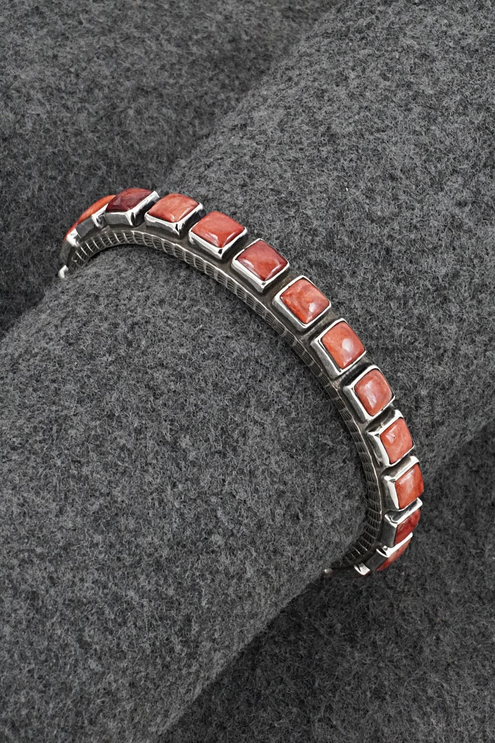 Spiny Oyster & Sterling Silver Bracelet - Ernest Rangel