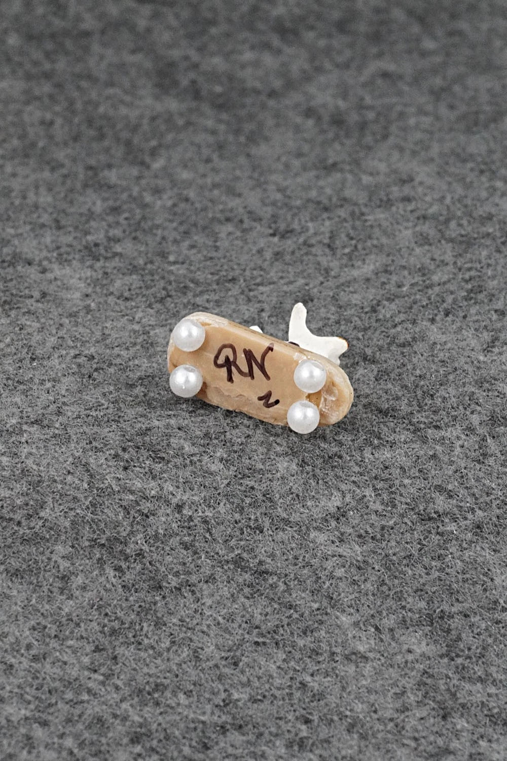 Bear Zuni Fetish Carving - Ruben Najera