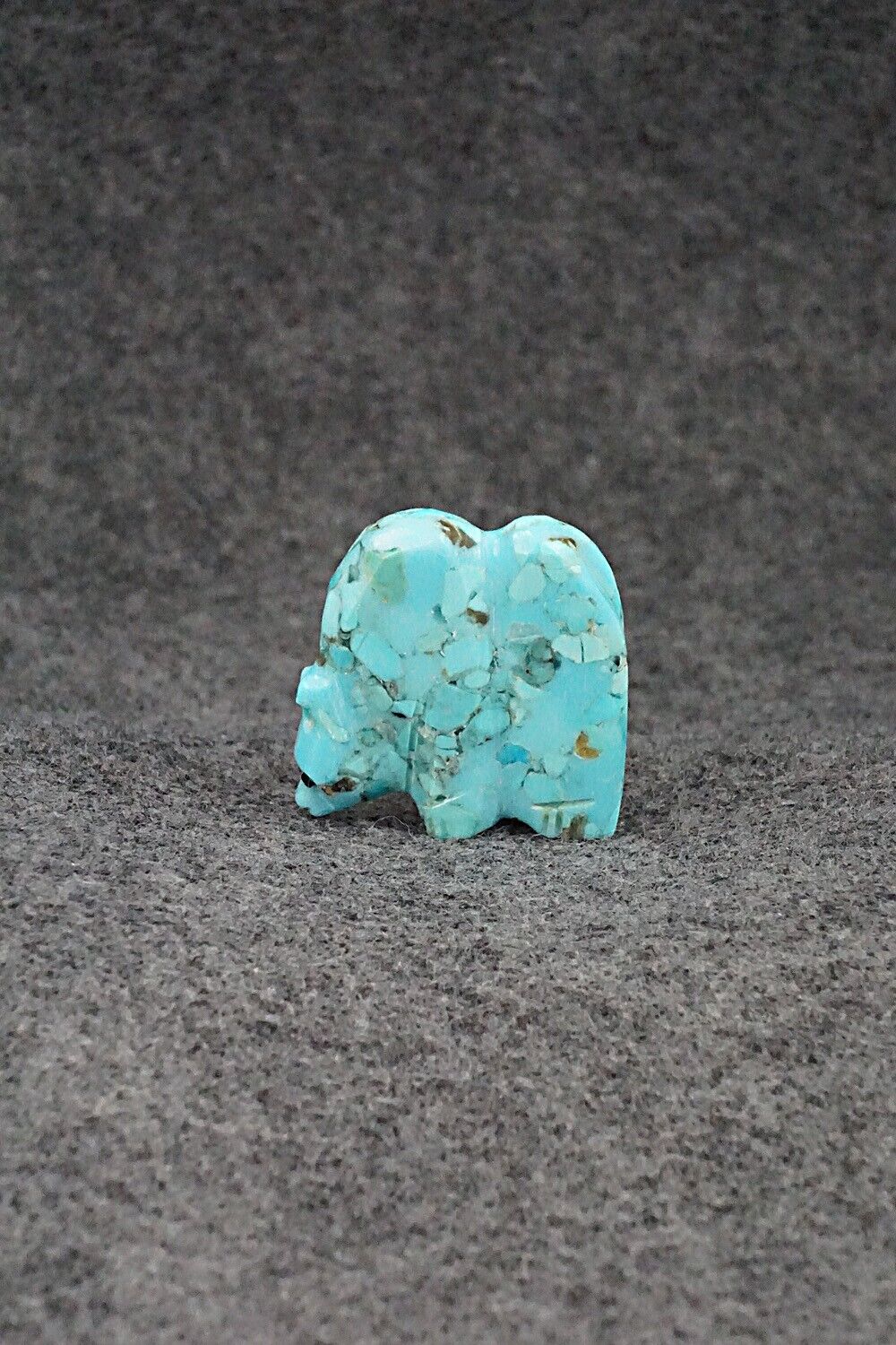 Bear Zuni Fetish Carving - Danette Laate