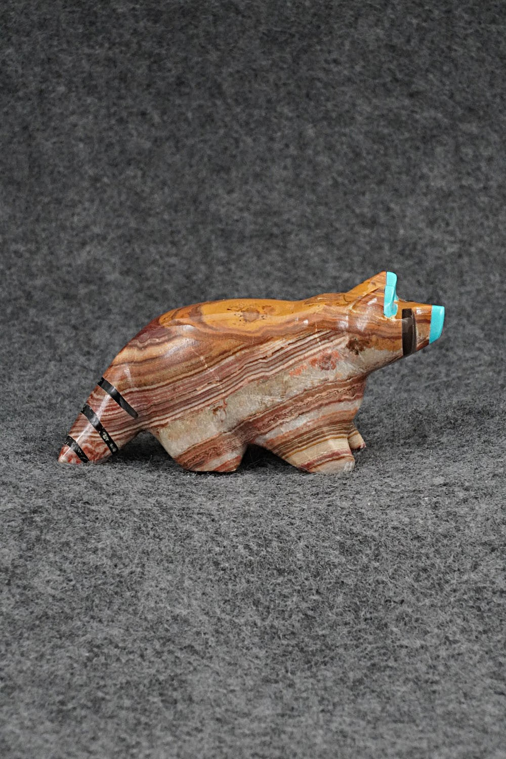 Raccoon Zuni Fetish Carving - Enrike Leekya
