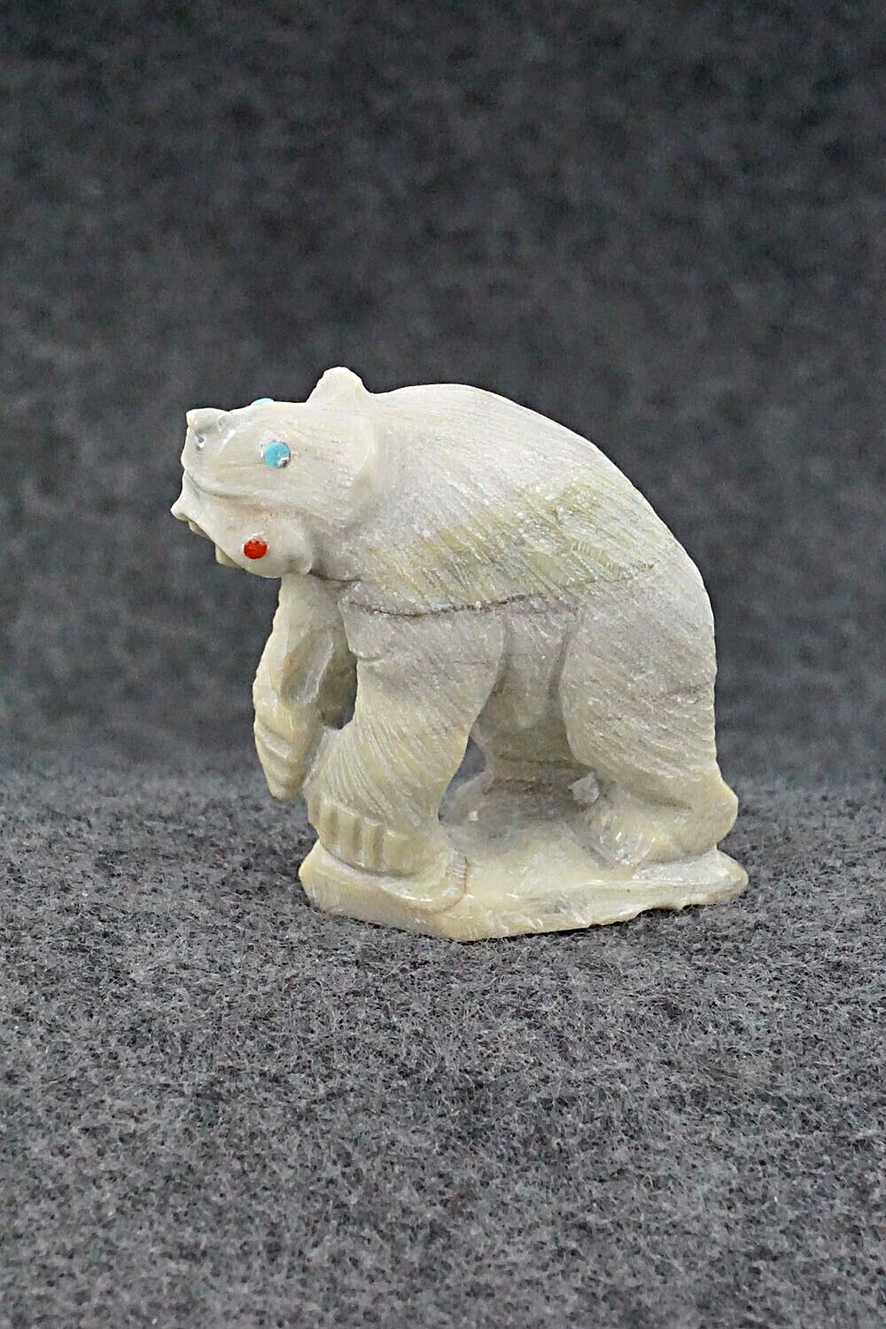 Bear with Fish Zuni Fetish Carving - Derrick Kaamasee