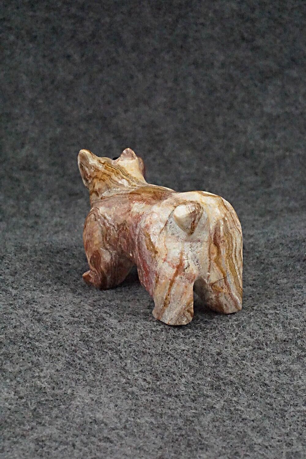 Bobcat Zuni Fetish Carving - Freddie Leekya