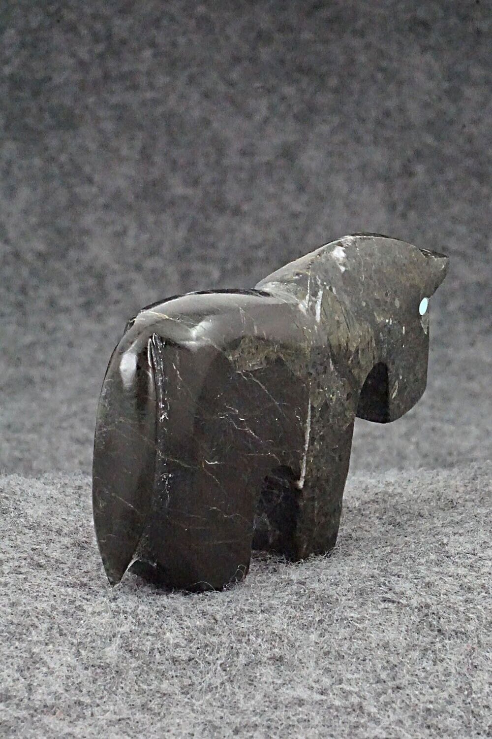 Horse Zuni Fetish Carving - Bernard Laiwakete