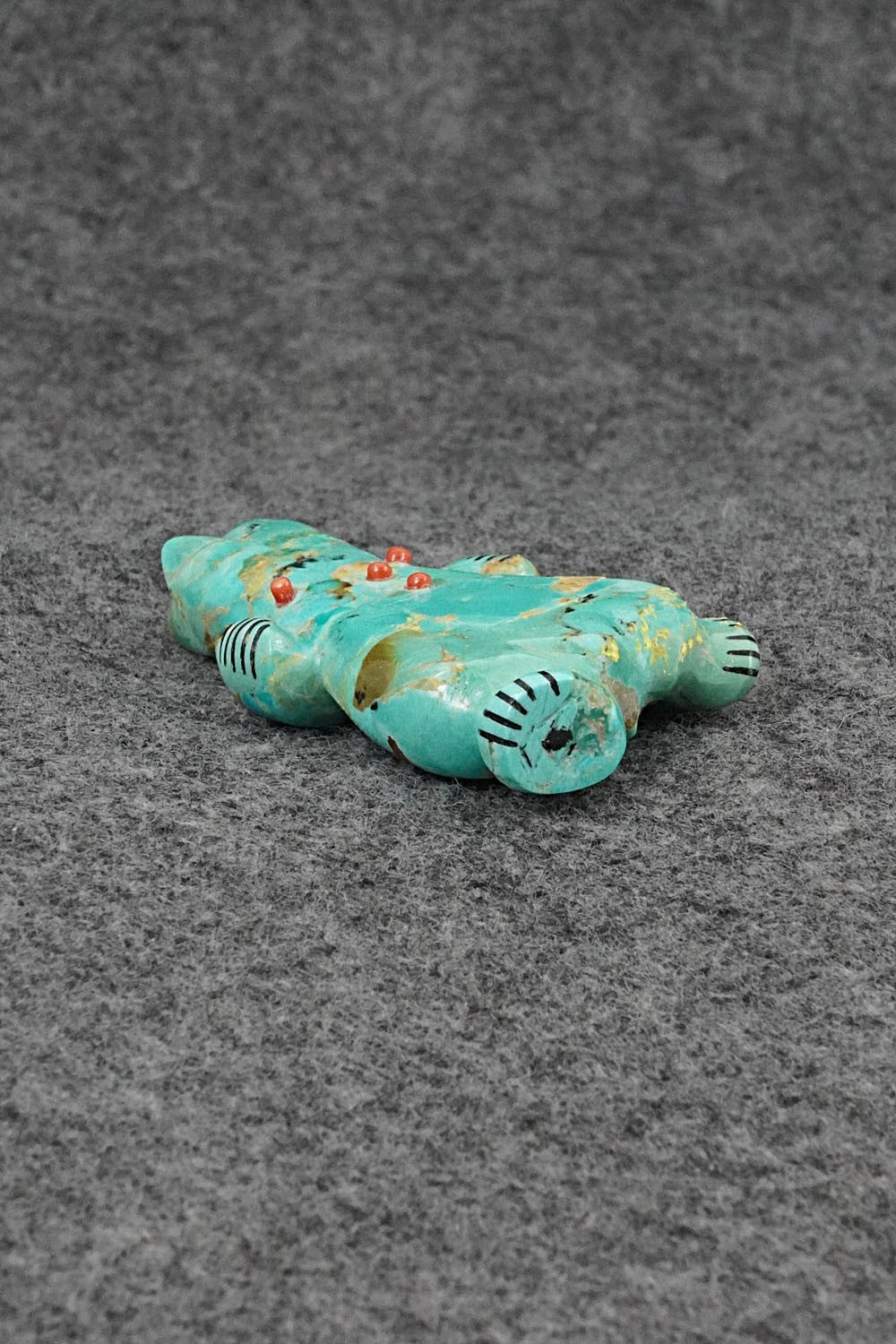 Bear Zuni Fetish Carving - Claudia Peina