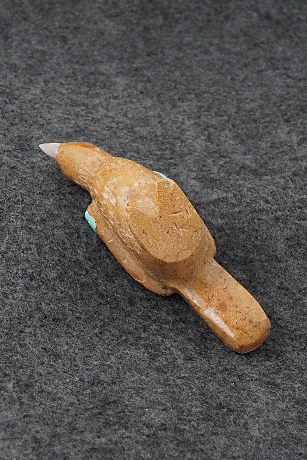 Bird Zuni Fetish Carving - Freddie Leekya