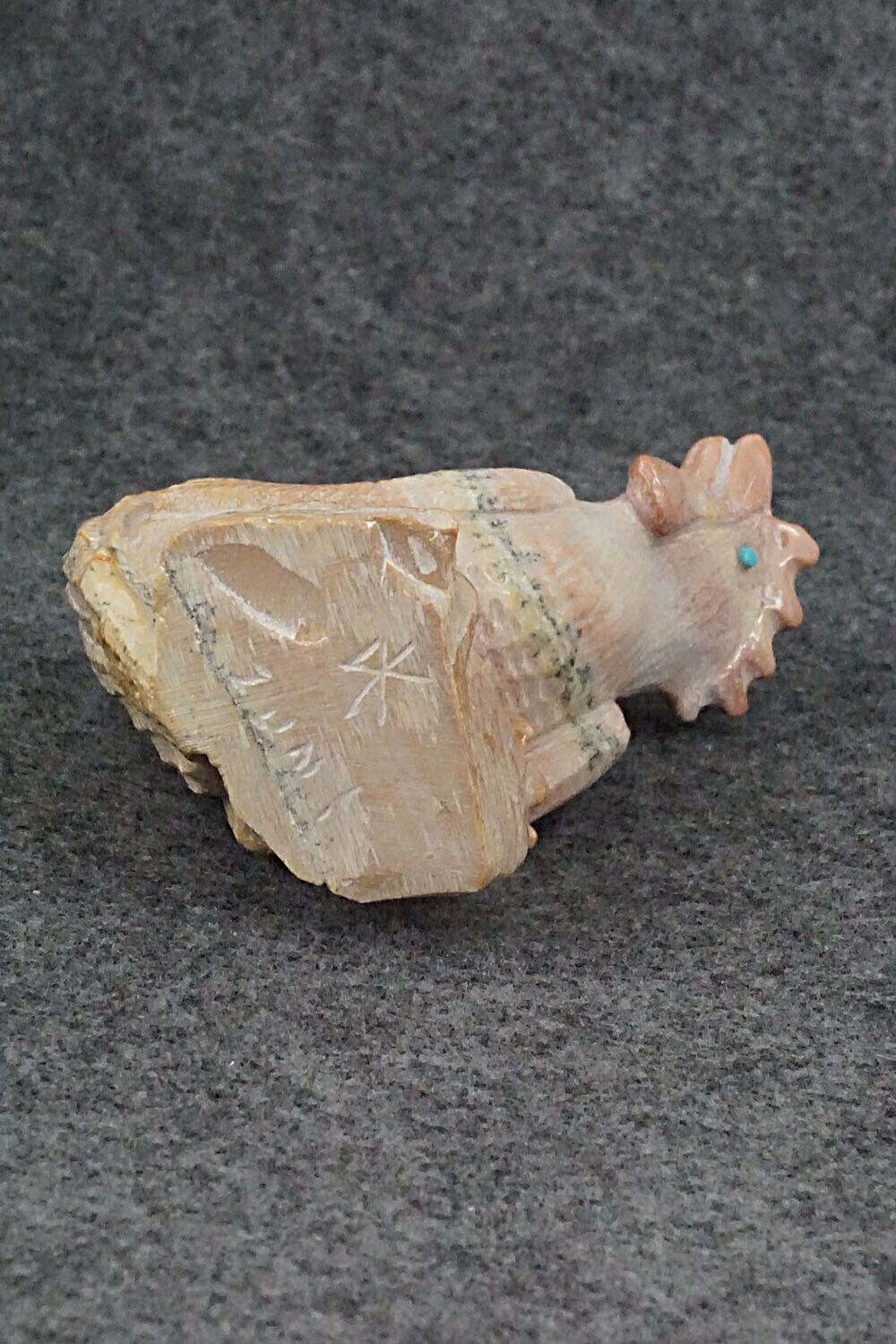 Rooster Zuni Fetish Carving - Derrick Kaamasee