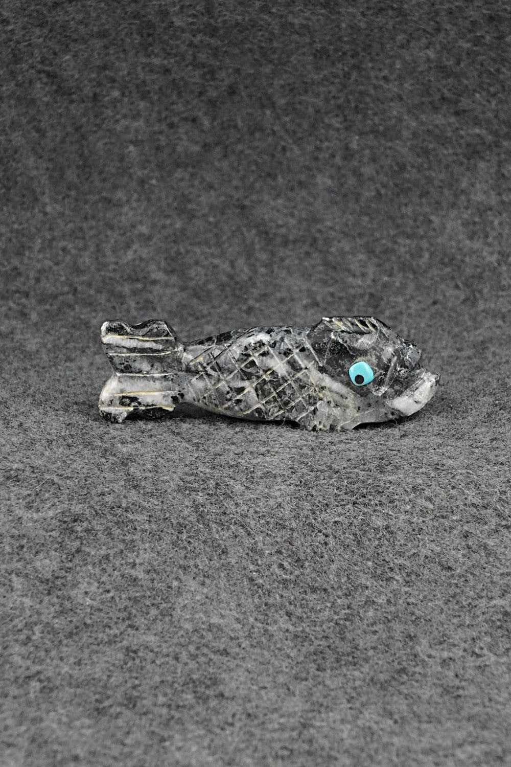 Fish Zuni Fetish Carving - Dannette Laate