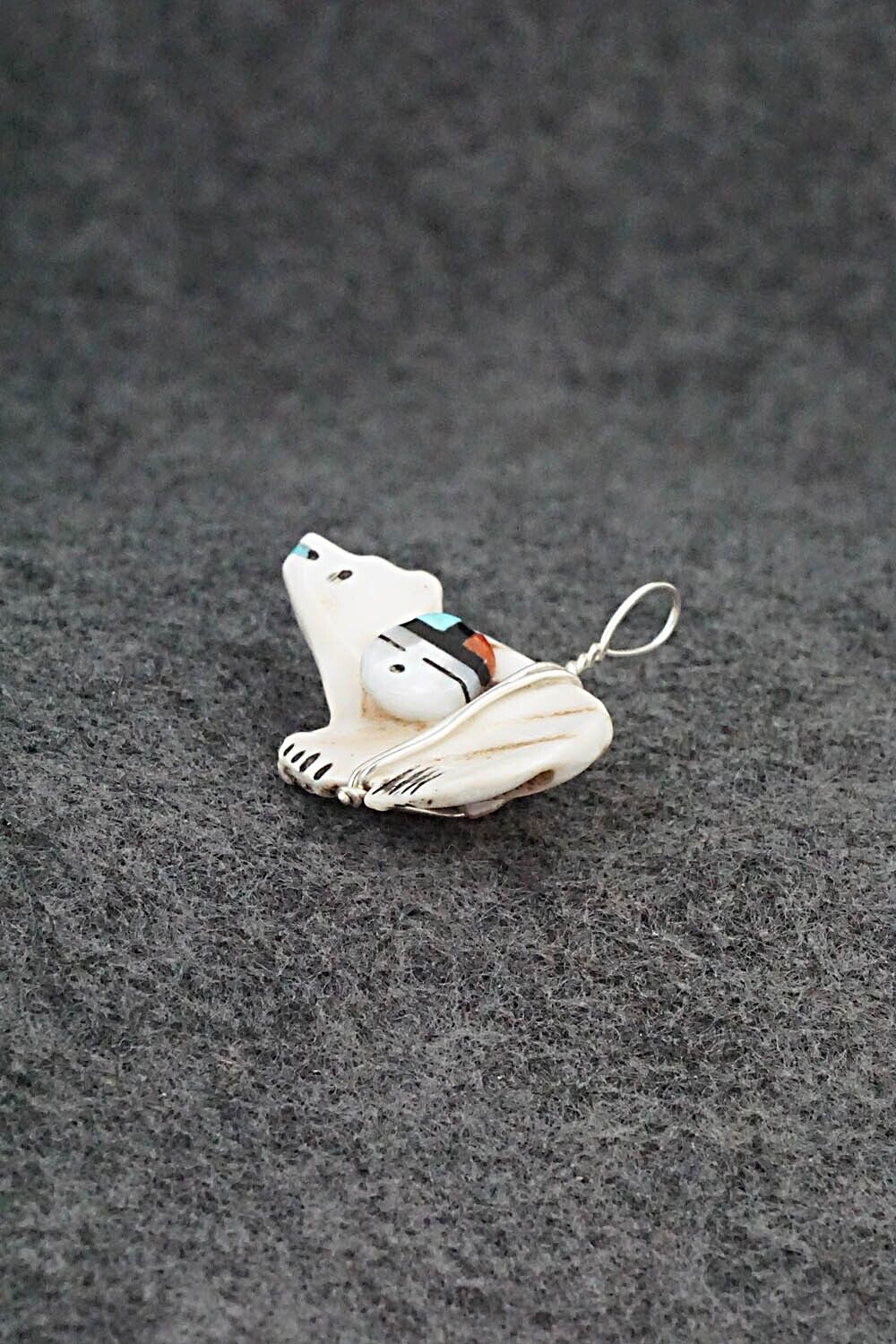 Bear Zuni Fetish Pendant Carving - Darrin Boone