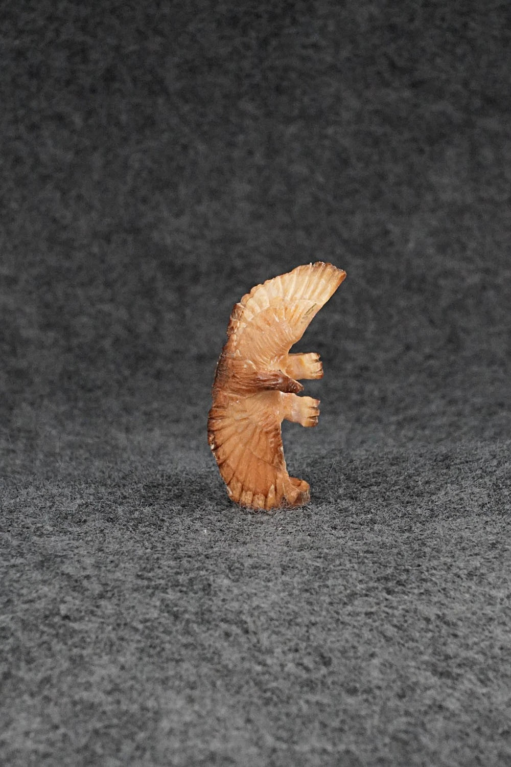 Eagle Zuni Fetish Carving - Lewis Malie