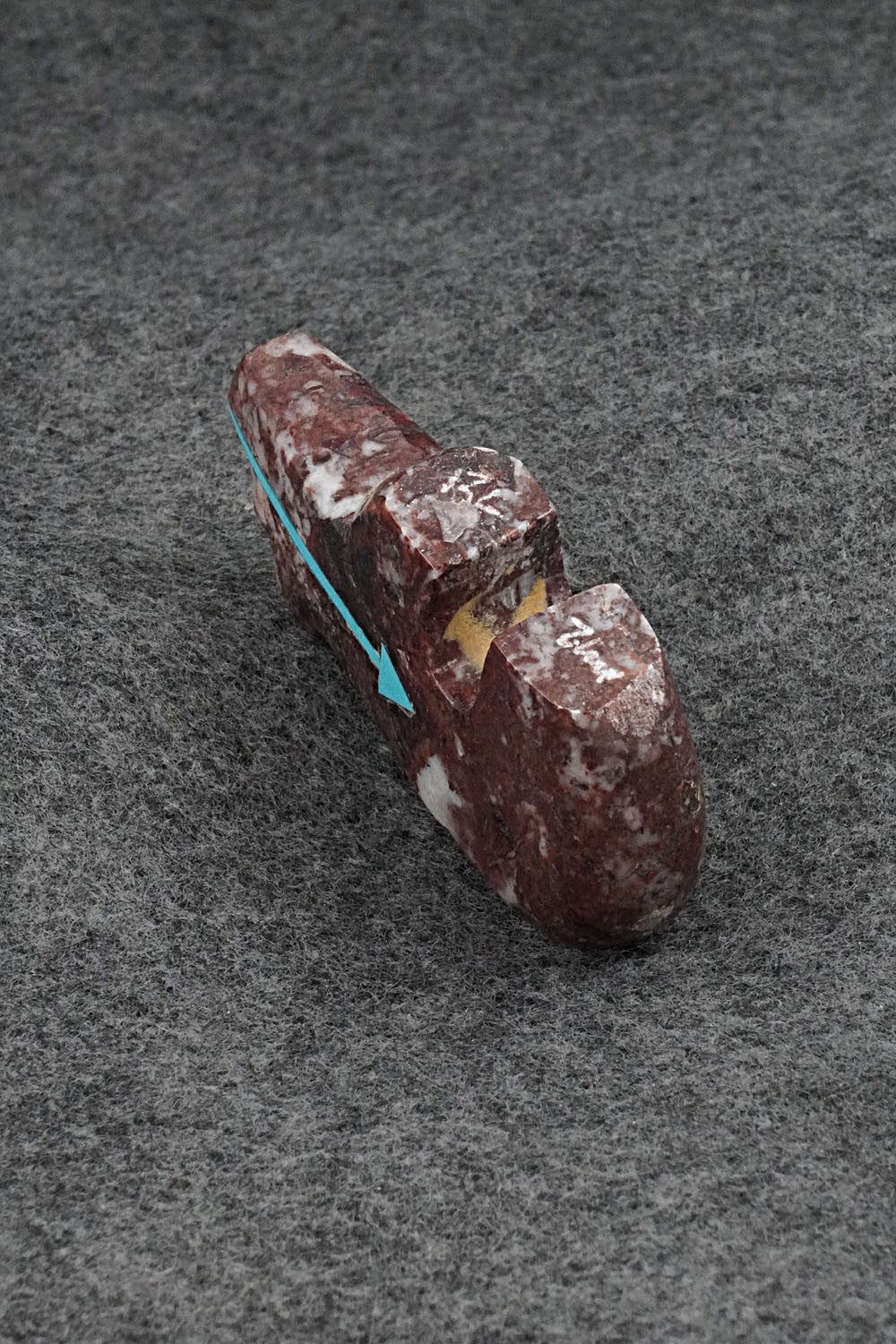 Bear Zuni Fetish Carving - Bernard Laiwakete