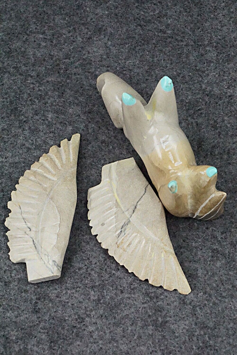 Pegasus Horse Zuni Fetish Carving - Enrike Leekya