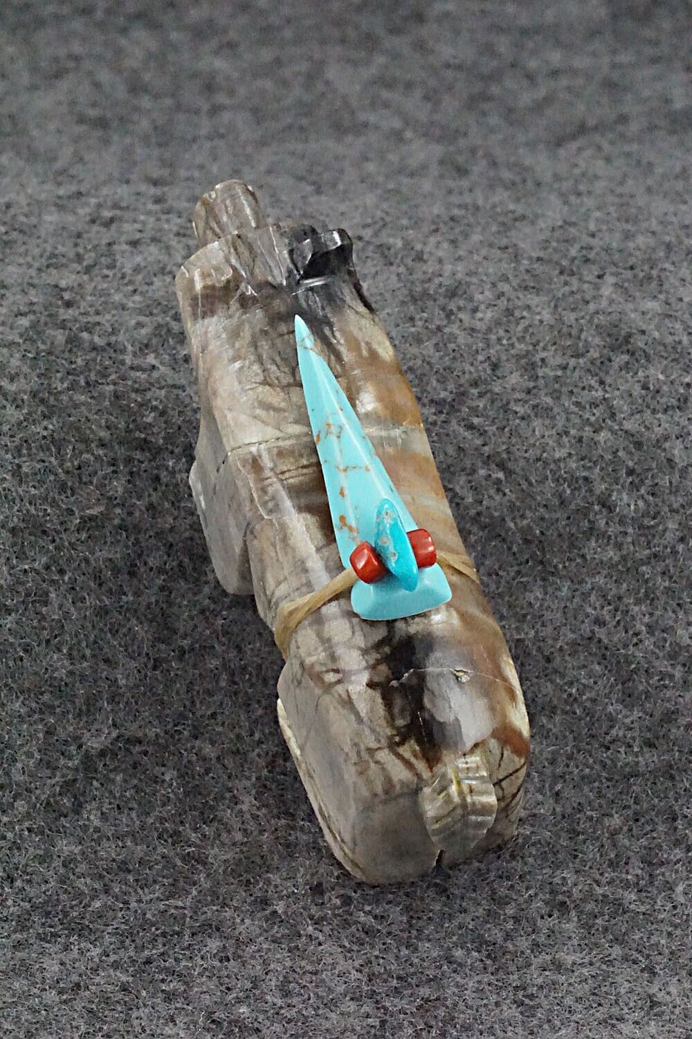 Bear Zuni Fetish Carving - Alex Tsethlikai