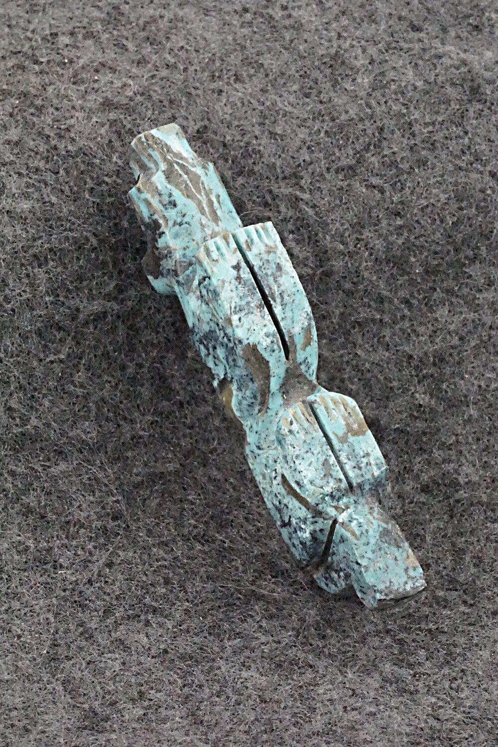 Mountain Lion Zuni Fetish Carving - Reynold Lunasee
