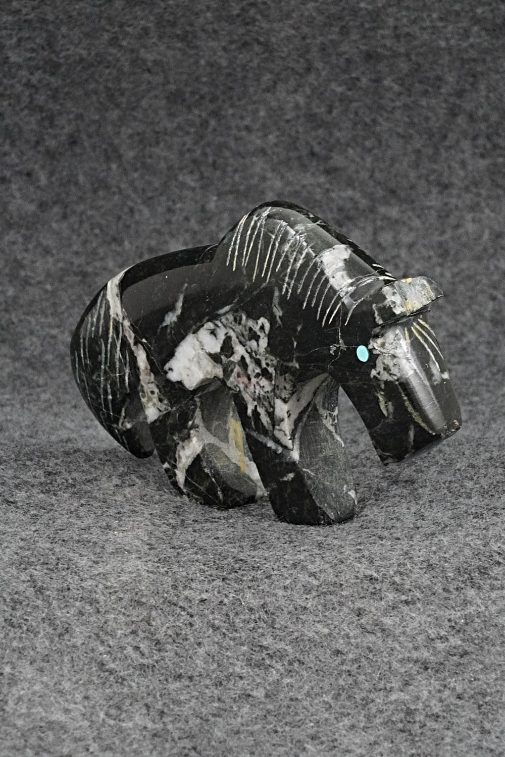 Horse Zuni Fetish Carving - Kenric Laiwakete