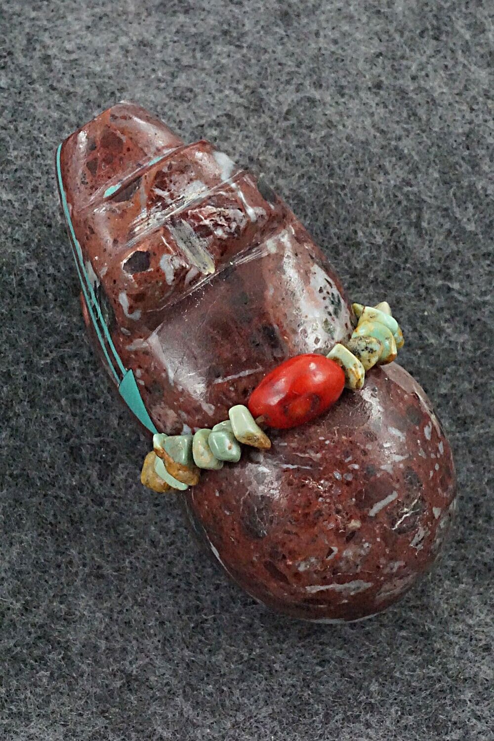 Bear Zuni Fetish Carving - Bernard Laiwakete