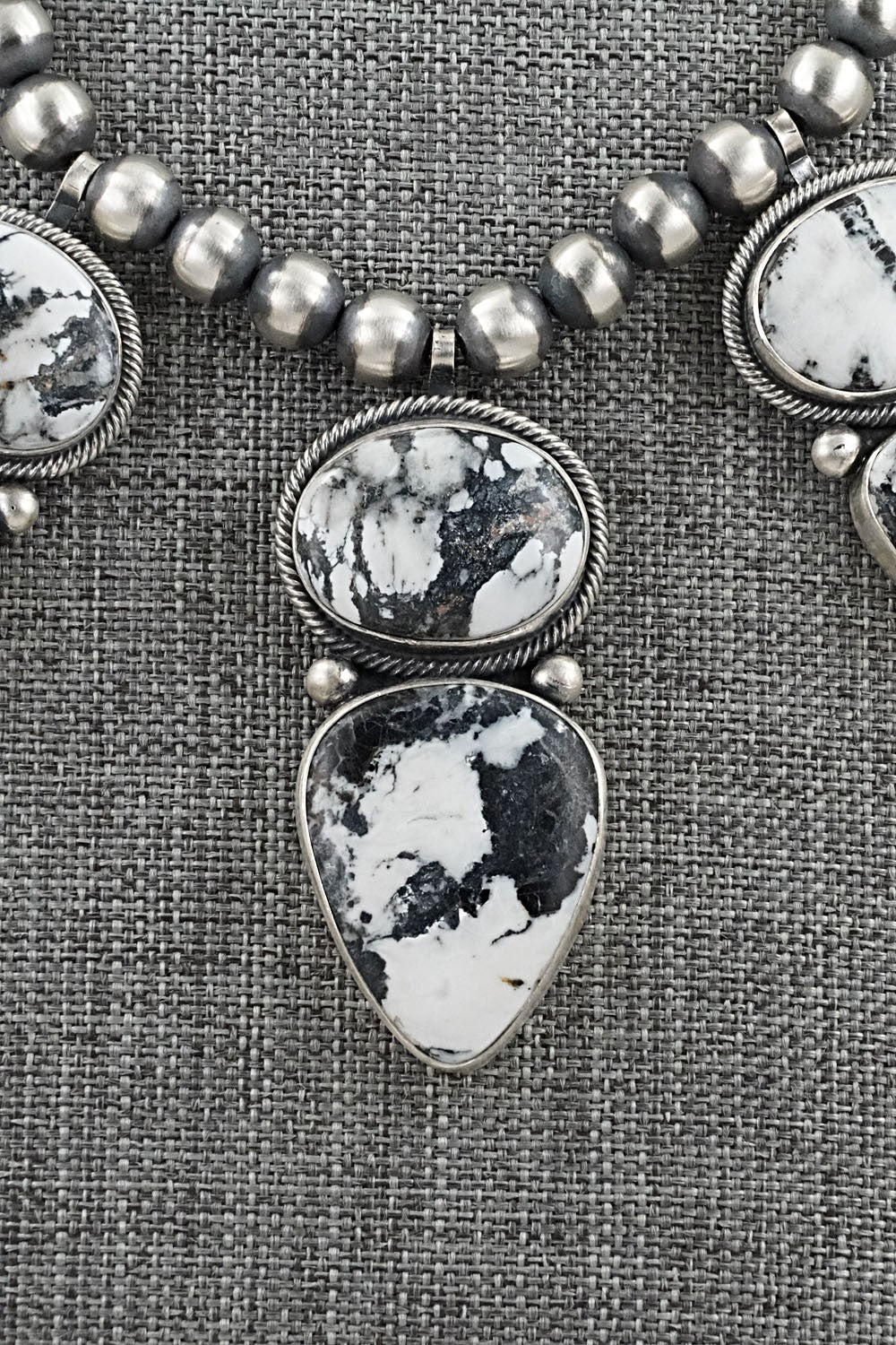 White Buffalo & Sterling Silver Necklace and Earrings Set - Mark Yazzie