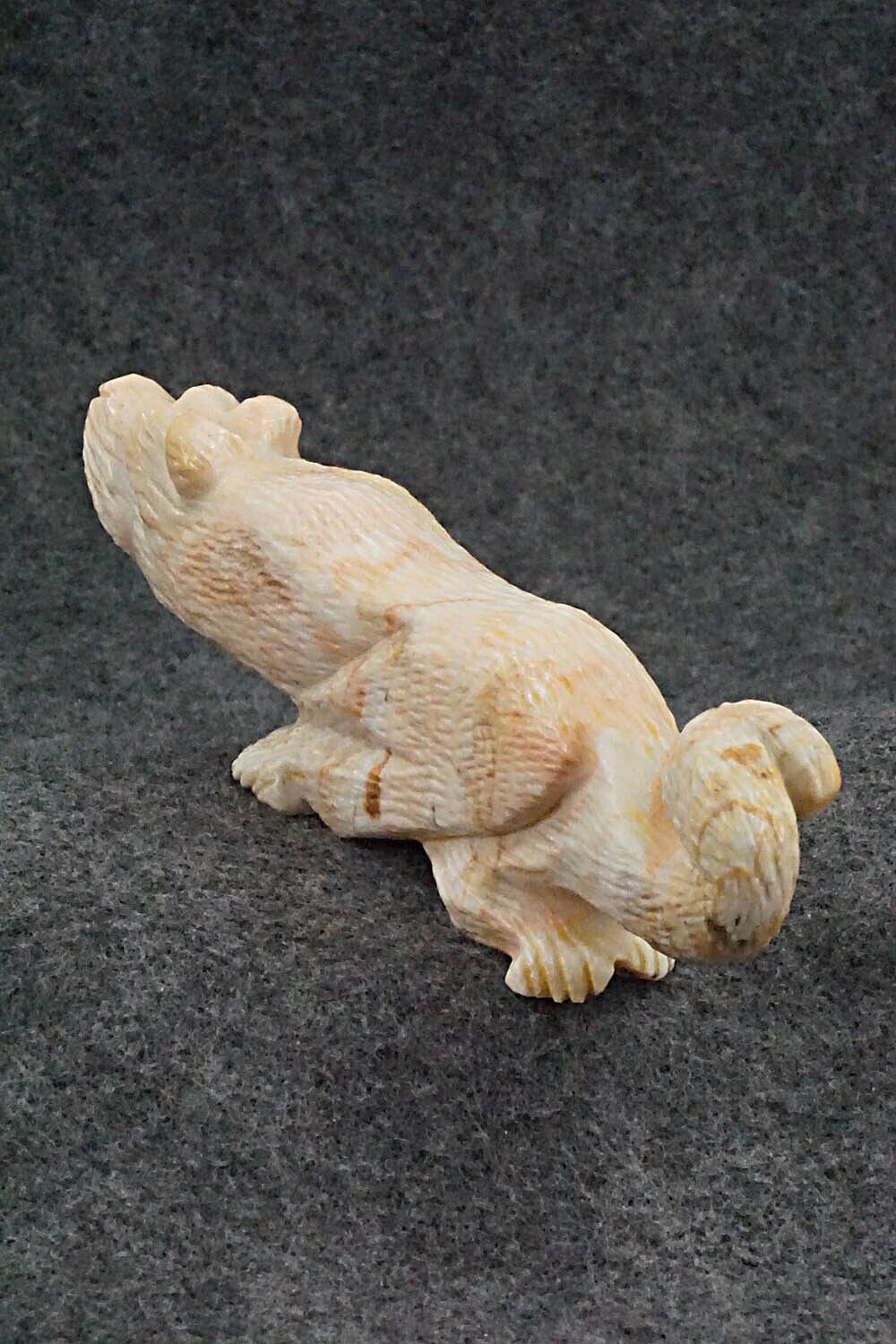 Mountain Lion Zuni Fetish Carving - Tony Mackel