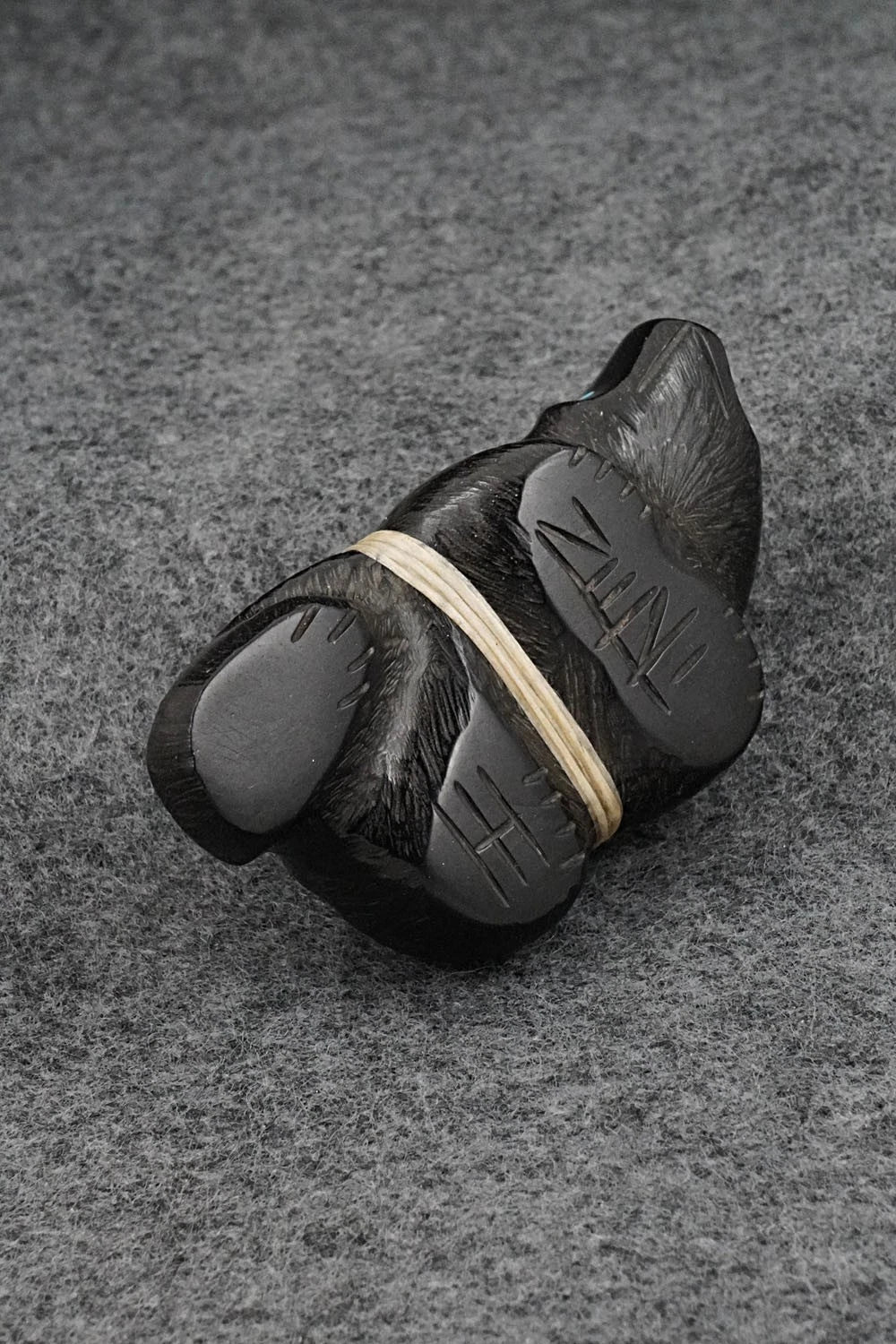 Bear Zuni Fetish Carving - Herb Halate