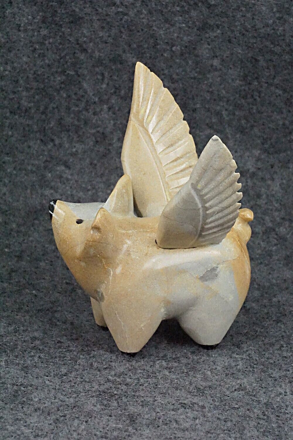 Flying Pig Zuni Fetish Carving - Enrike Leekya