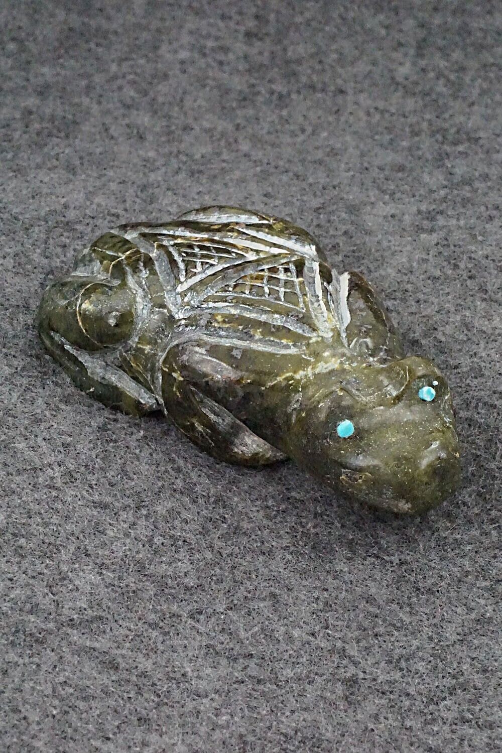 Frog Zuni Fetish Carving - Jerrold Lahaleon