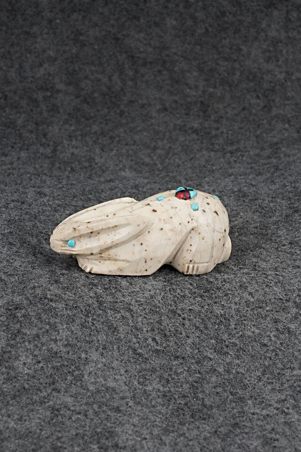 Rabbit Zuni Fetish Carving - Dannette Laate