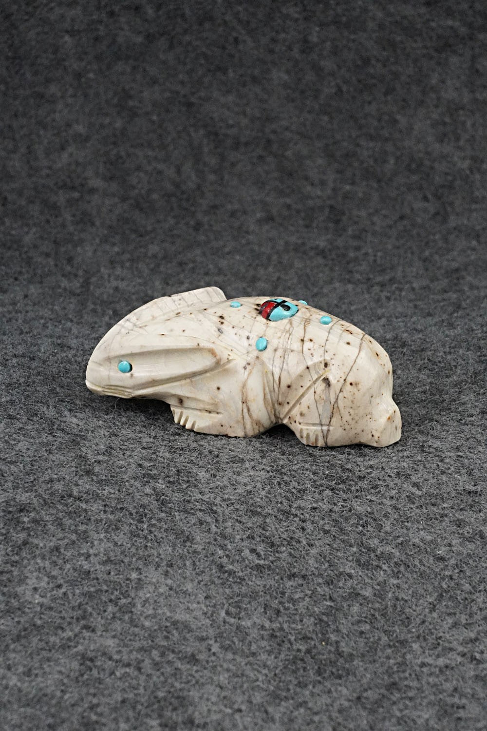 Rabbit Zuni Fetish Carving - Dannette Laate