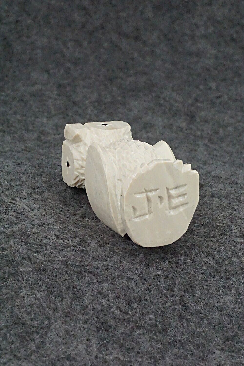 Owl Zuni Fetish Carving - Jesus Espino