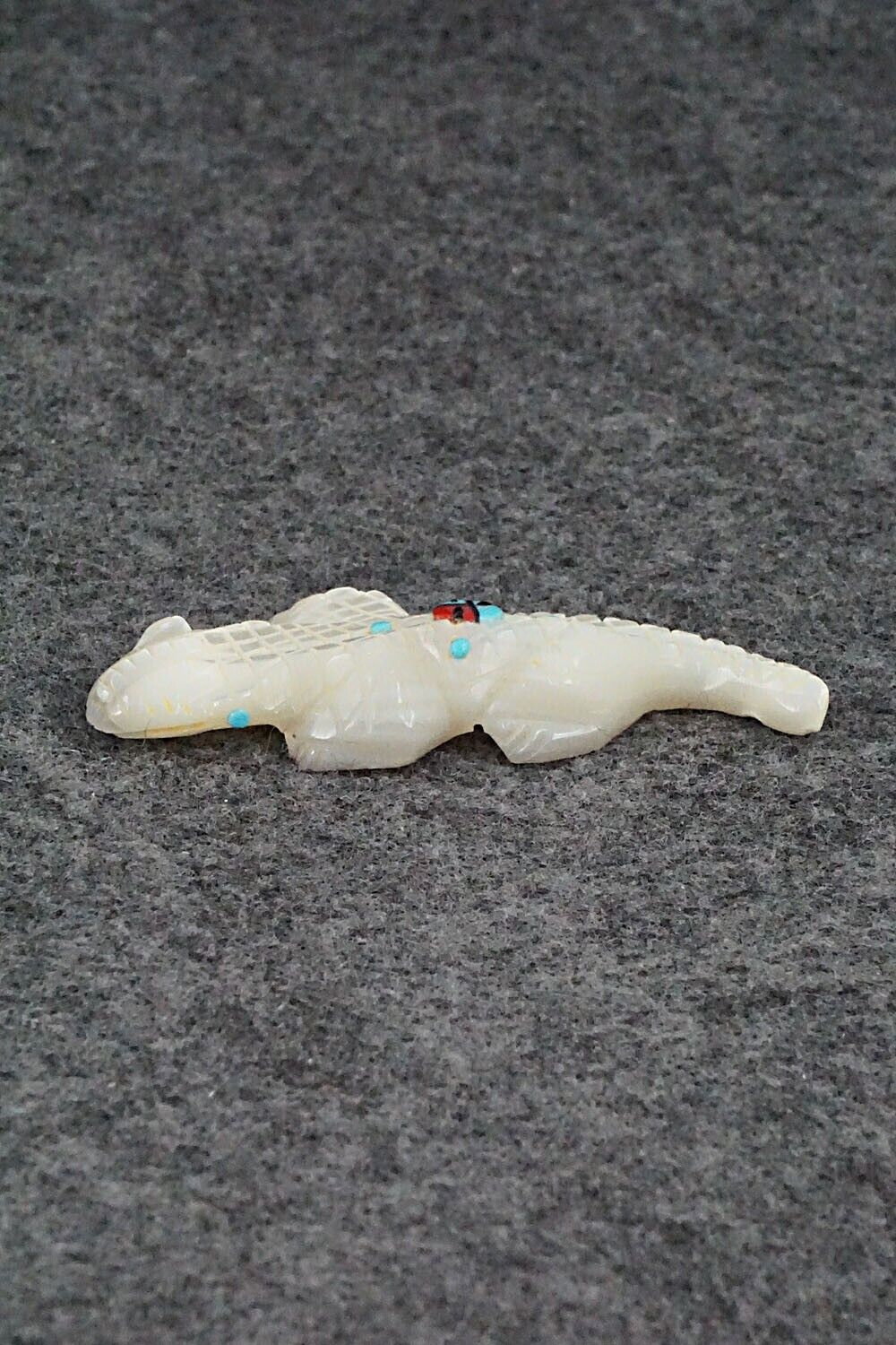 Lizard Zuni Fetish Carving - Danette Laate