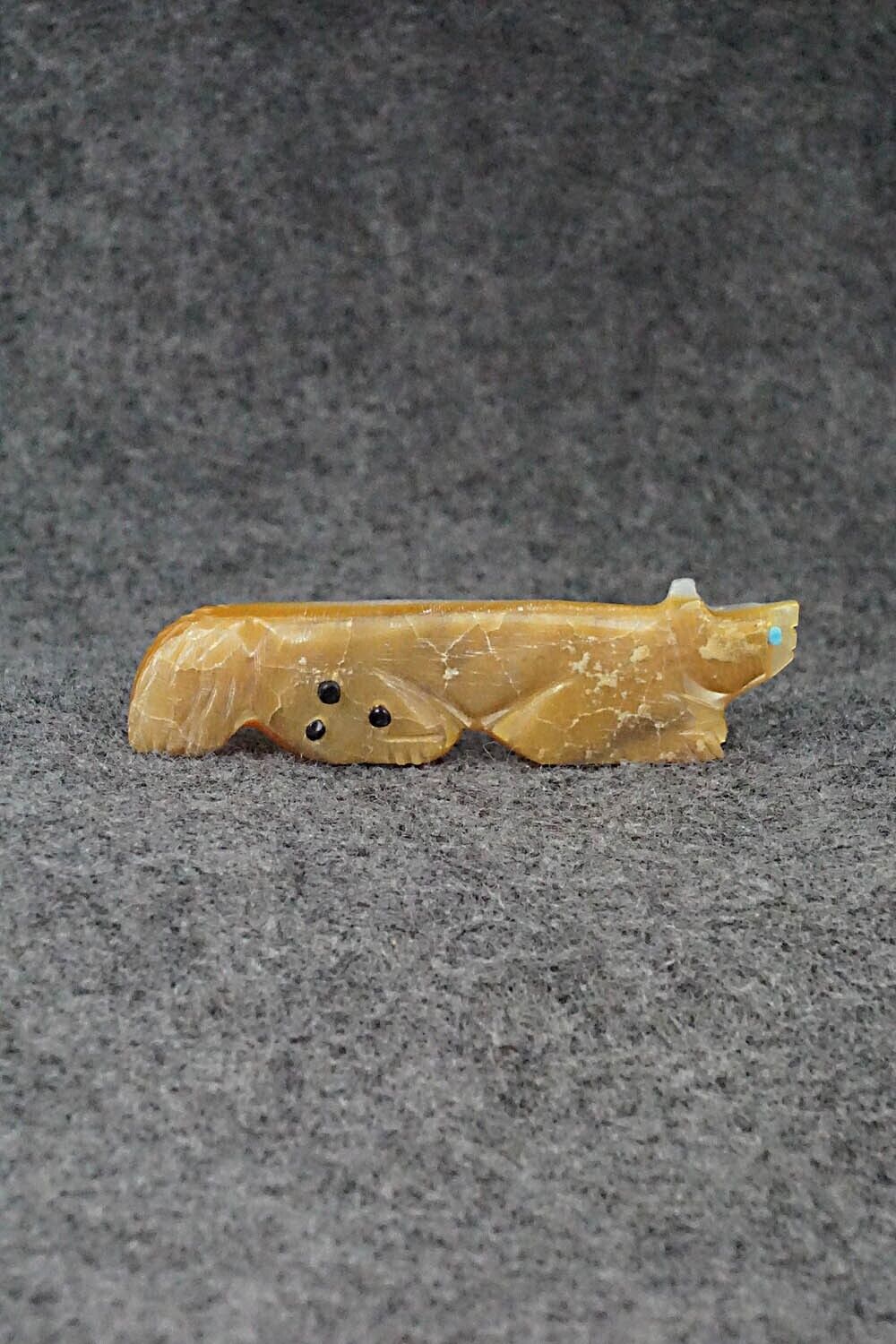 Wolf Zuni Fetish Carving - Danette Laate