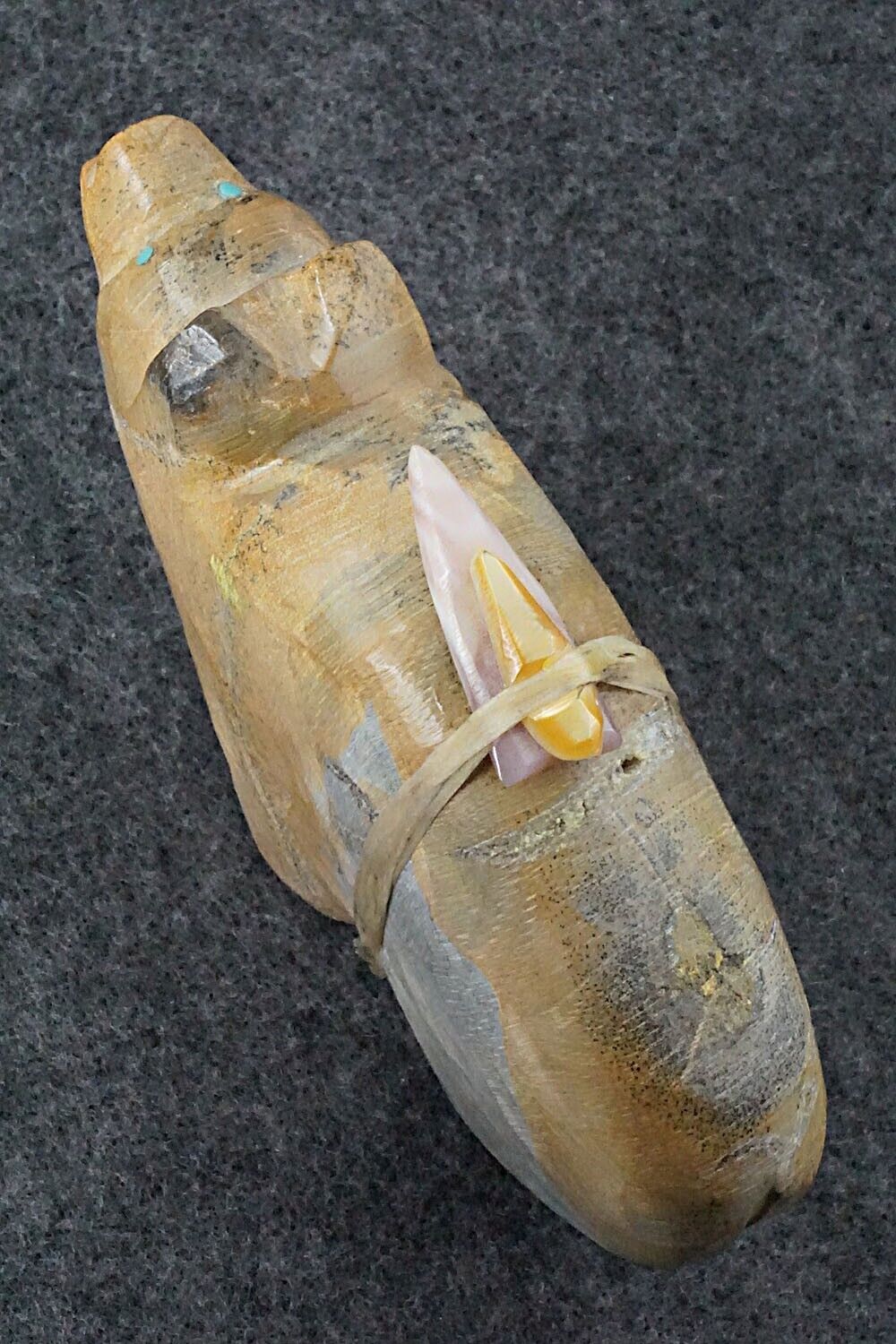 Bear Zuni Fetish Carving - Delvin Leekya