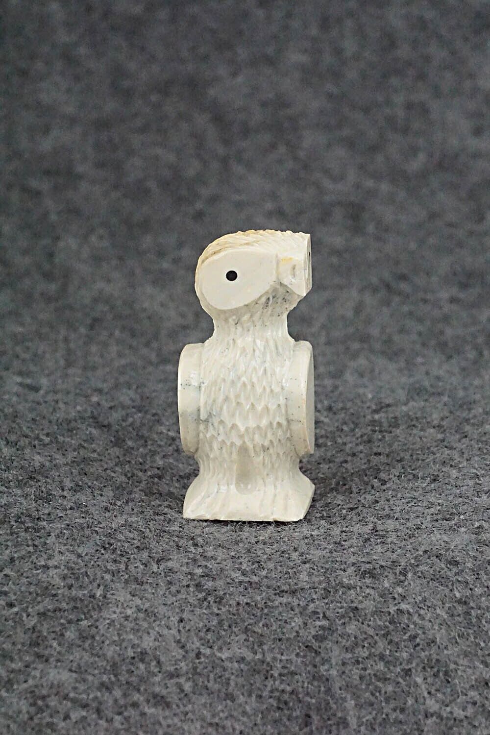 Owl Zuni Fetish Carving - Jesus Espino