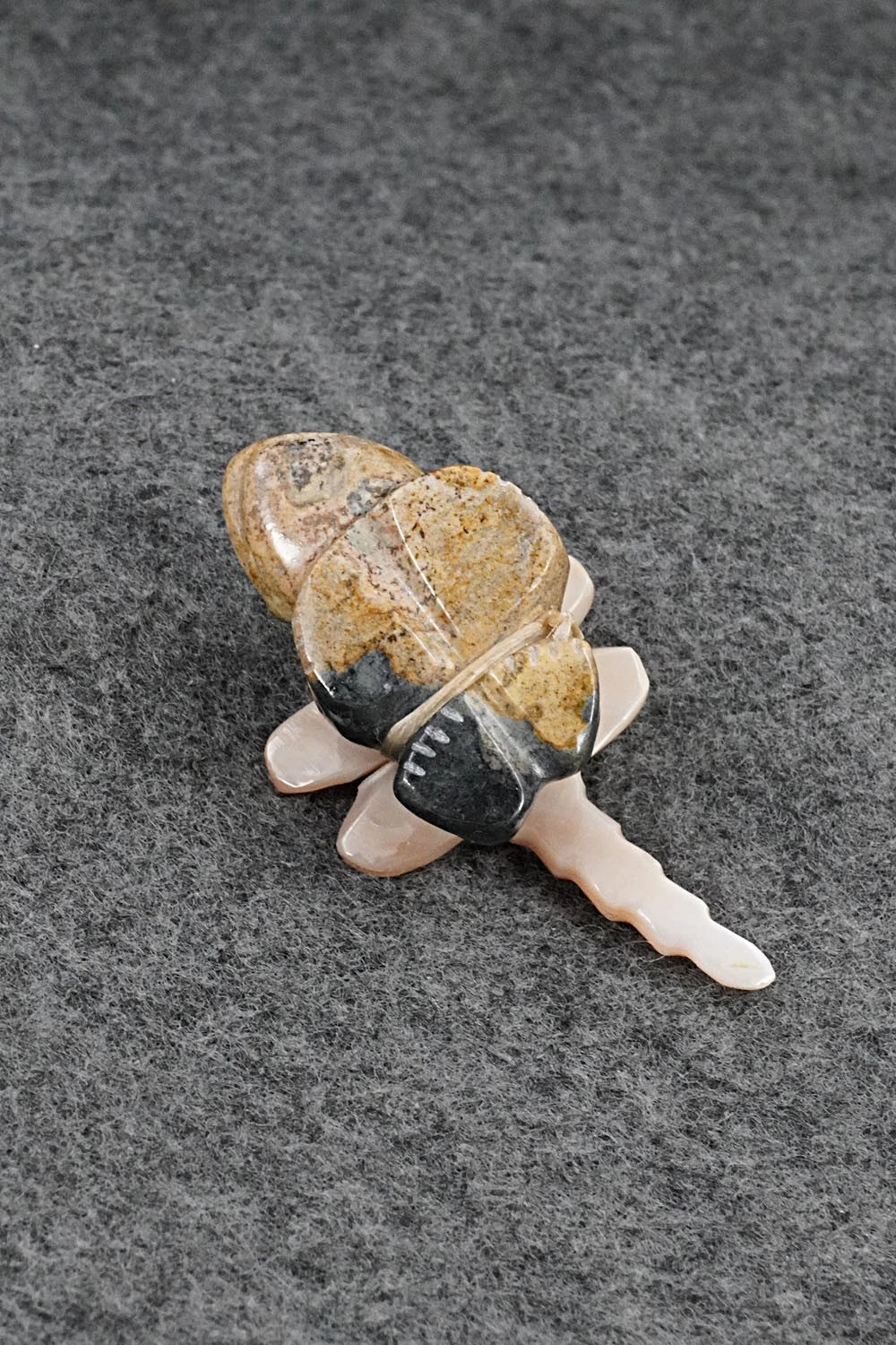 Frog Zuni Fetish Carving - Daisy Rose Leonard