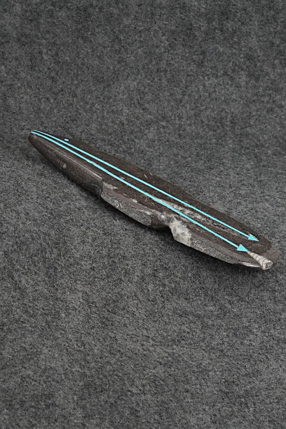 Bear Zuni Fetish Carving - Bernard Laiwakete