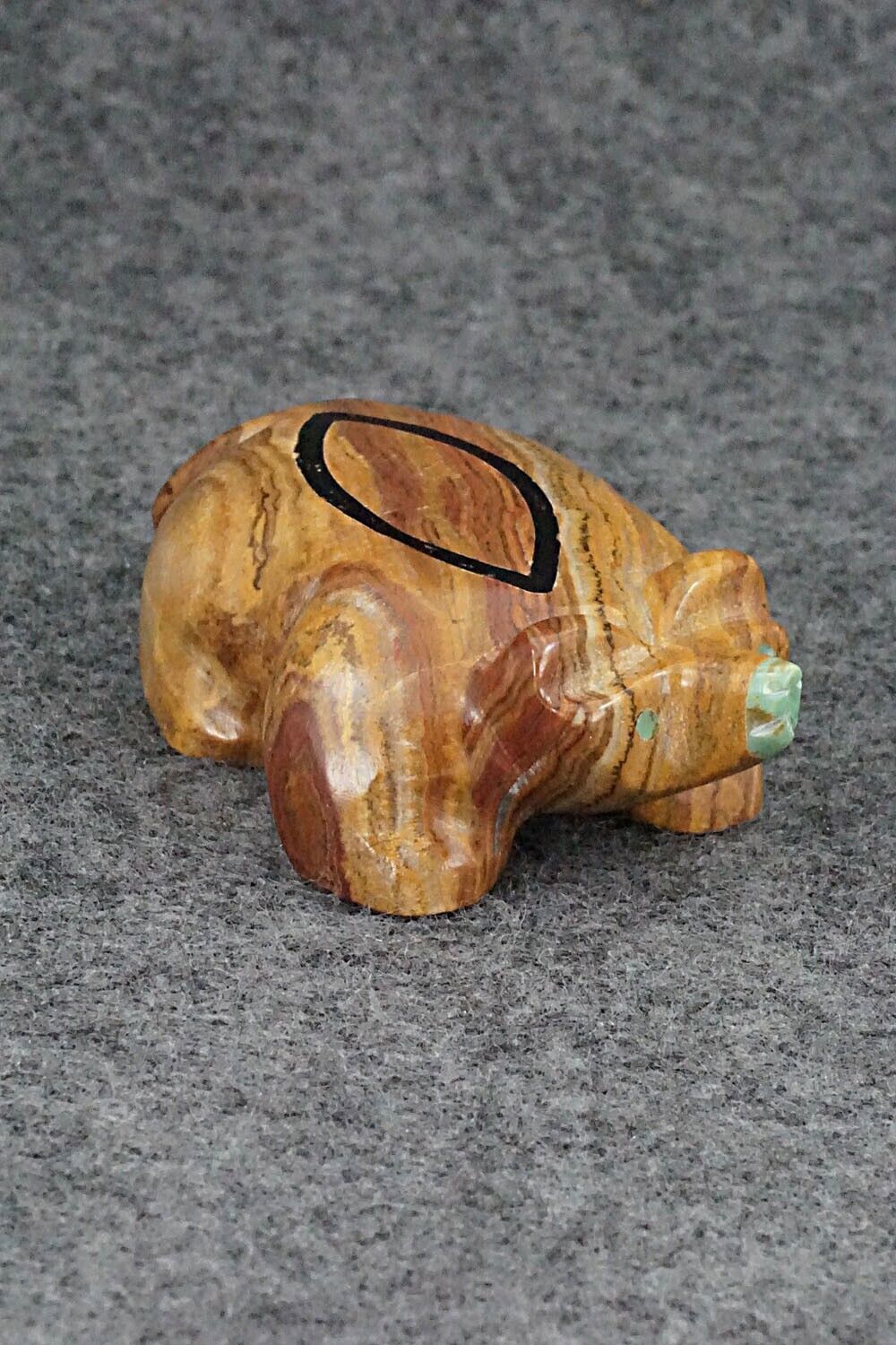 Badger Zuni Fetish Carving - Enrike Leekya