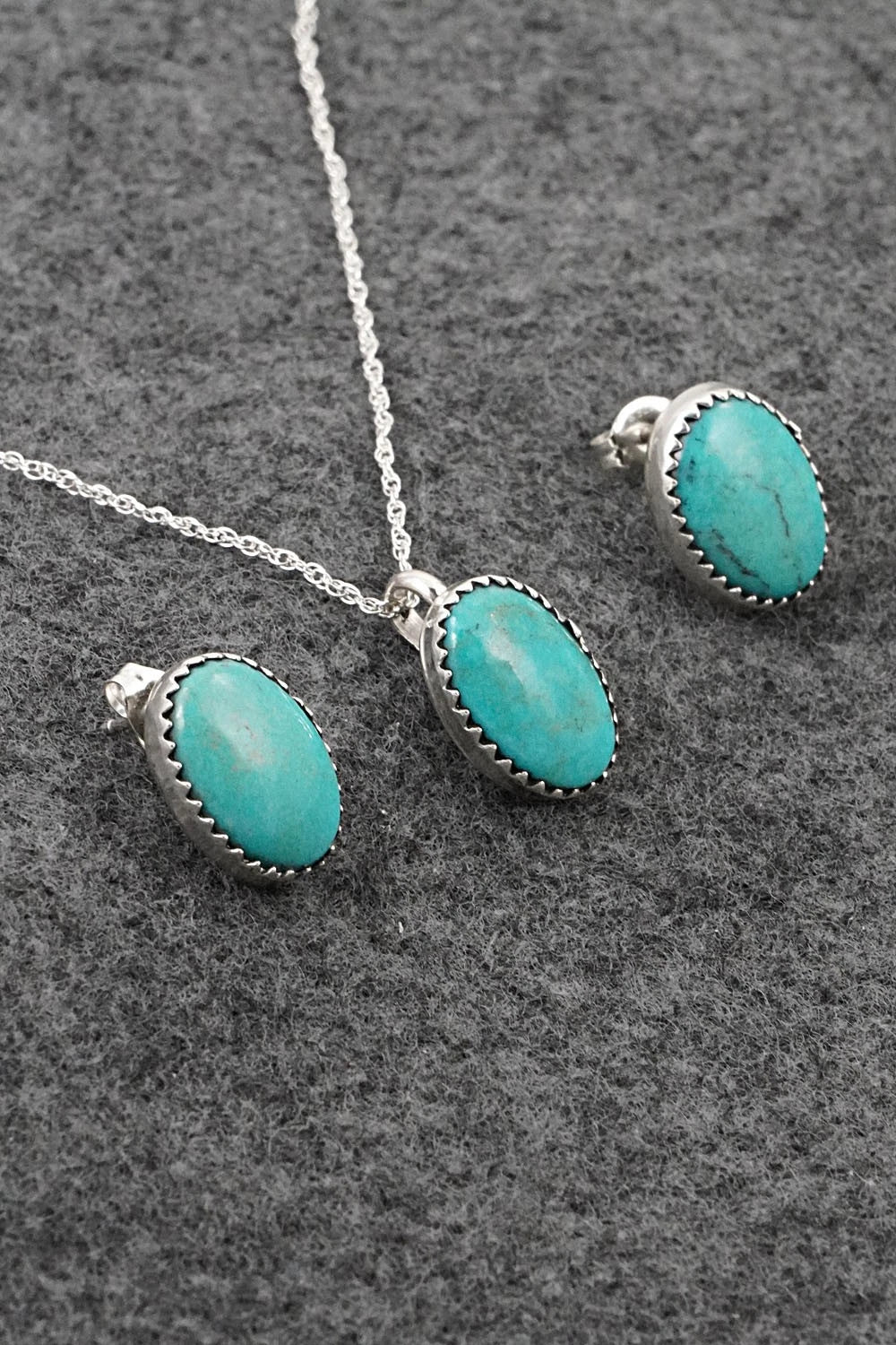 Turquoise & Sterling Silver Necklace Set - Murray Hannaweeka