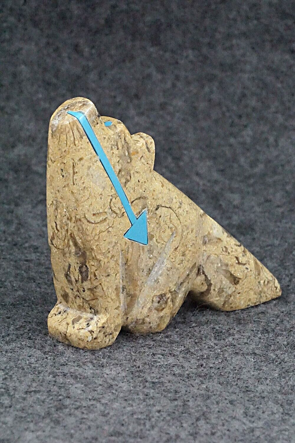 Wolf Zuni Fetish Carving - Bernard Laiwakete
